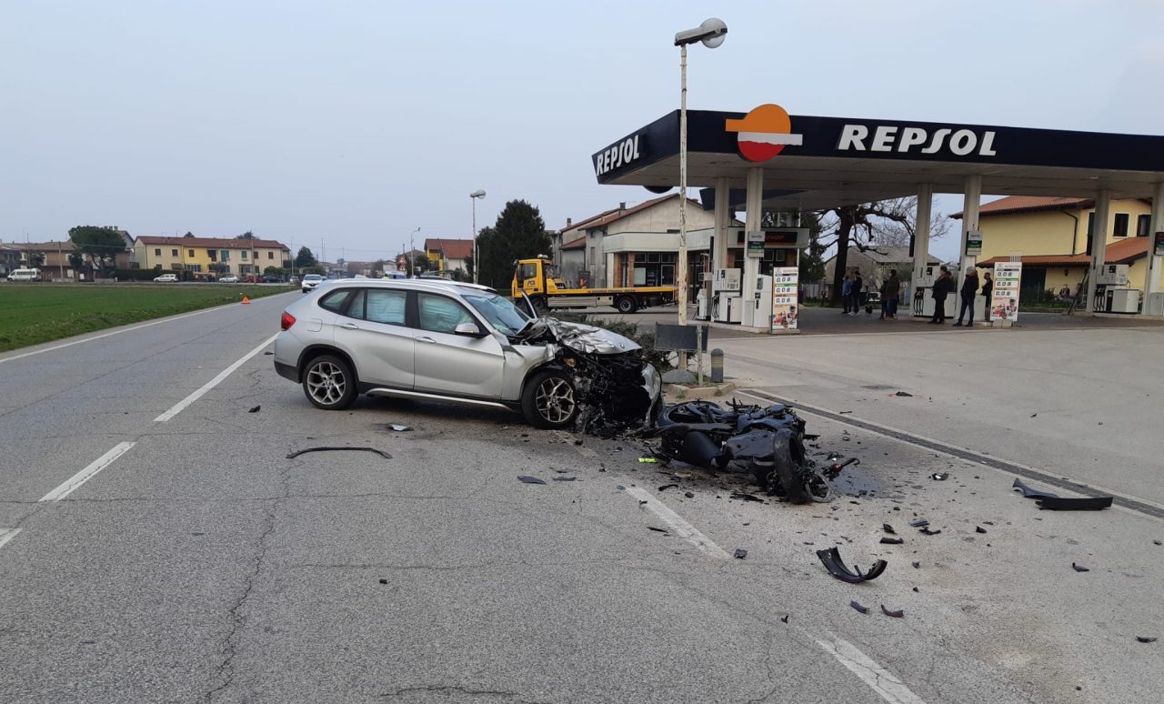 Le drammatiche foto dell'incidente mortale di Sandrigo: addio a Roberto Picco