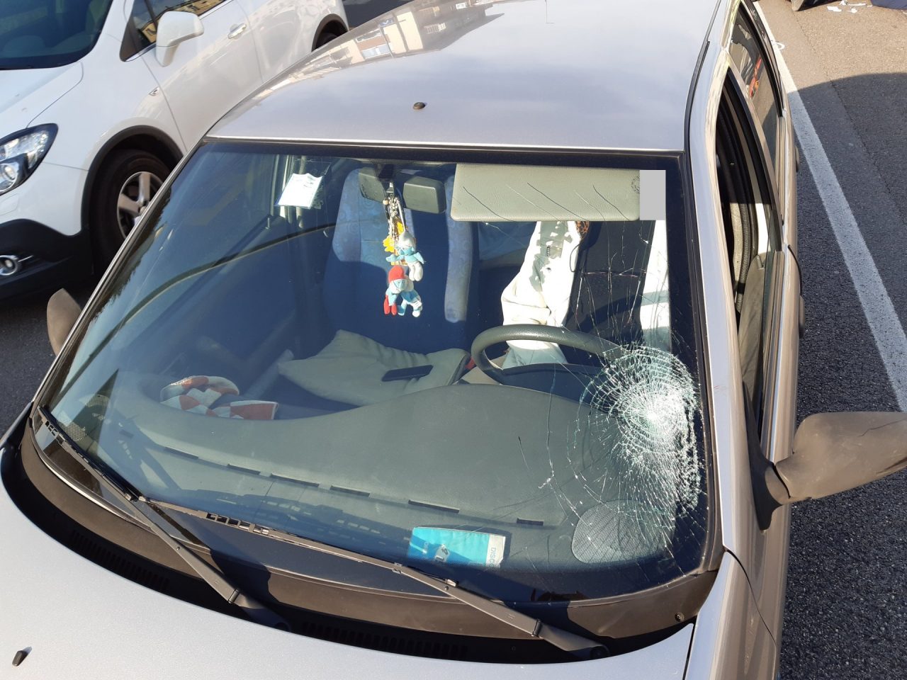 Ultraottantenne investe con l’auto un altro anziano a piedi
