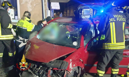 Il video e le foto dell'incidente tra due auto a Lonigo