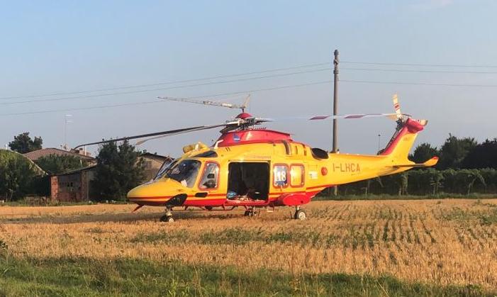 Operaio colpito alla testa da una trave: lotta per la vita al San Bortolo
