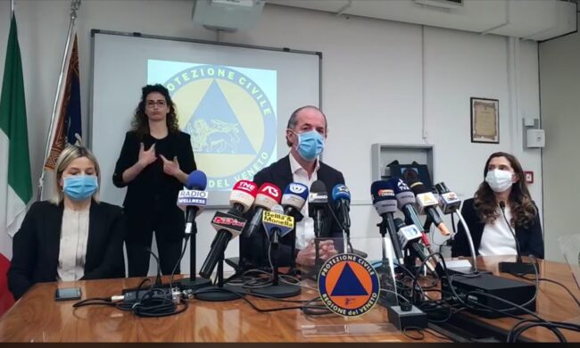 Covid, Zaia: “Didattica in presenza al 100%, ma mancano i bus” | +497 positivi | Dati 19 aprile 2021