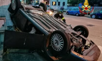 Le immagini dell'incidente tra due auto in viale Crispi a Vicenza