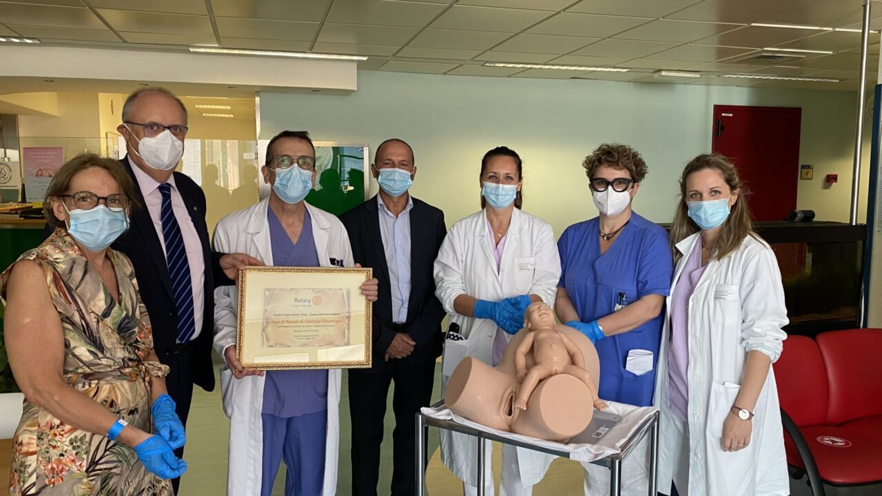 Ospedale S. Bortolo, in Ostetricia un manichino all’avanguardia per esercitazioni sui parti complessi