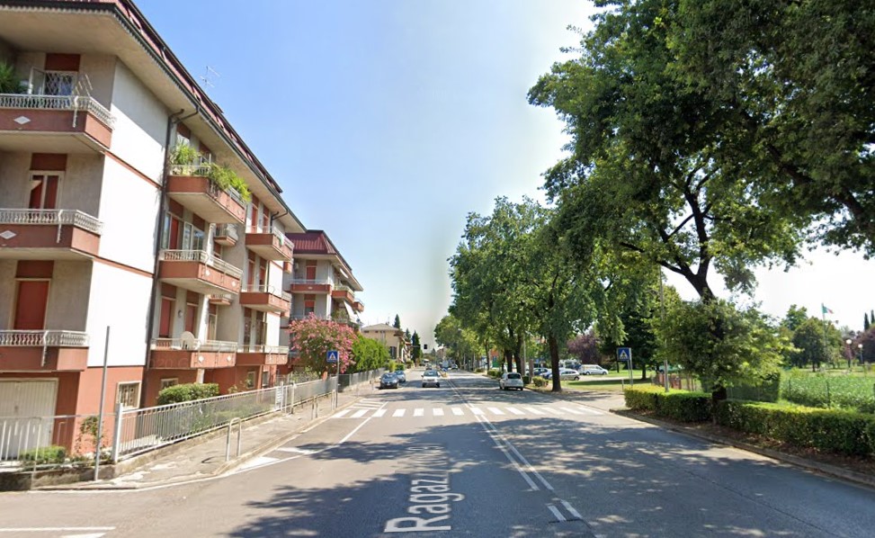 Pedone investito sulle strisce muore in ospedale, l’appello della Polizia locale: “Il testimone si faccia avanti”