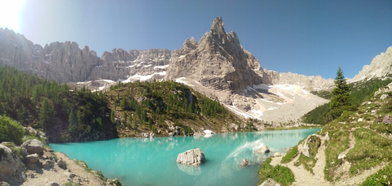 Muore sotto gli occhi della moglie nei pressi del Lago di Sorapiss