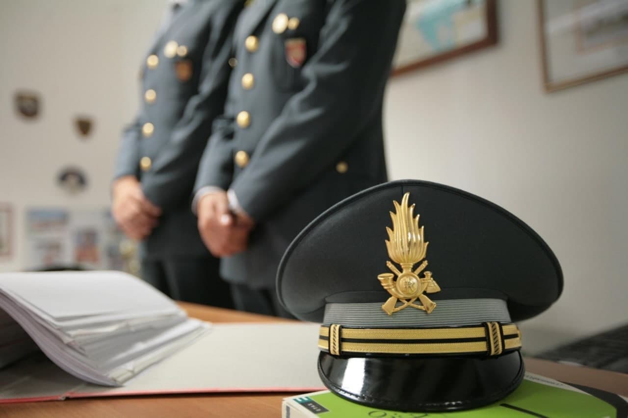 Emettono false fatturazioni per ricevere i sussidi Covid