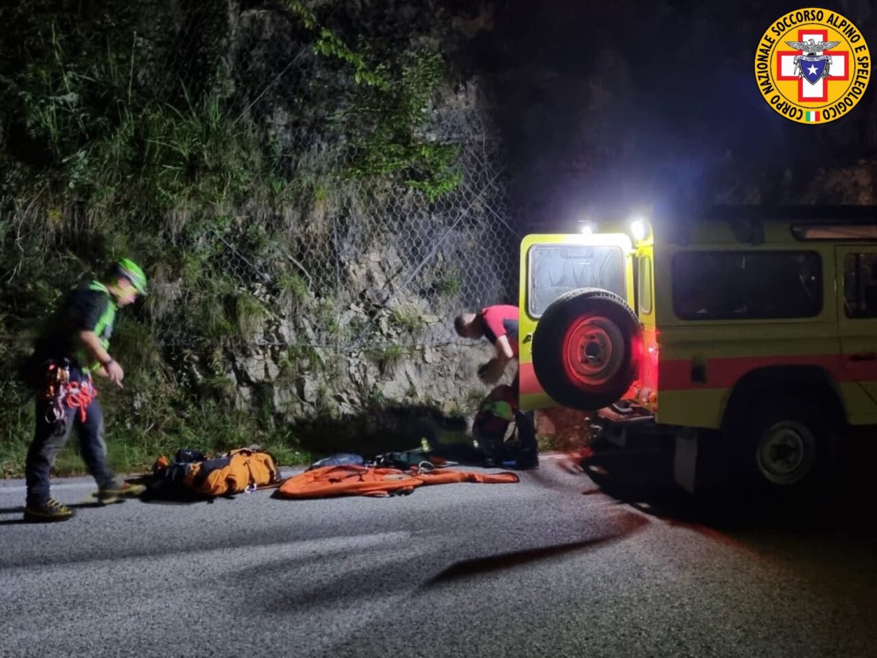 L’escursione per ammirare i camosci si trasforma in un incubo
