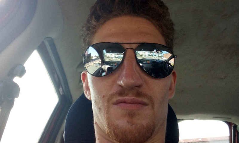 Schianto in moto sulla strada di casa, muore il 35enne Paolo Spoladore
