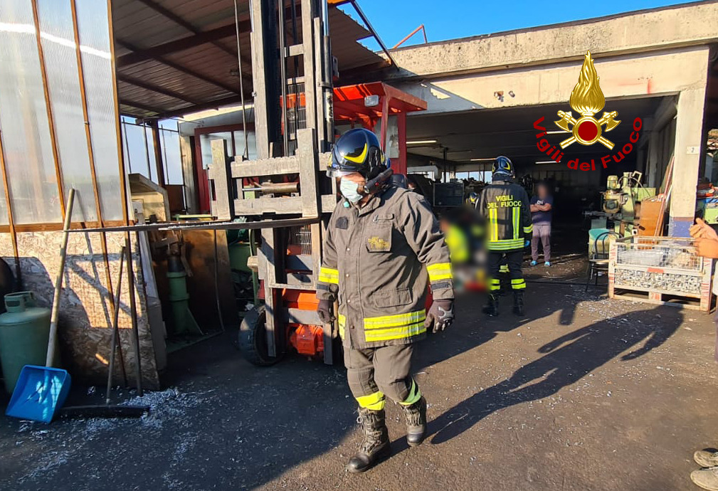 Incidente fatale sul muletto, morto il proprietario di un’officina a Lusiana