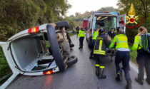 Auto ribaltata a Chiampo: grave l'autista, morto un cagnolino a bordo