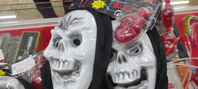 Halloween da “brividi” a Schio: sequestrati quasi 1.800 prodotti a tema pericolosi per la salute