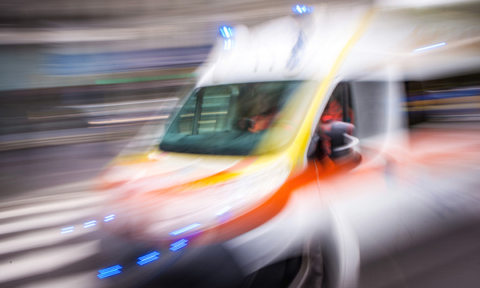 Dramma a Montebello: 87enne viene travolto e ucciso mentre attraversa la strada