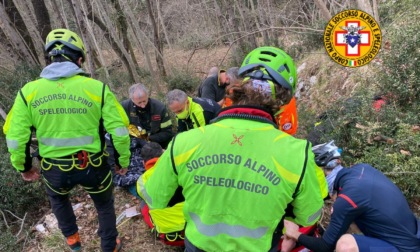 Cade con la mountain bike, 59enne finisce in ospedale