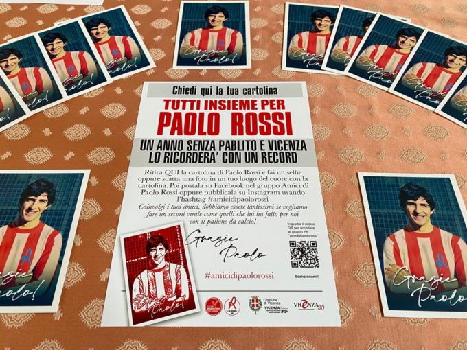 Cartoline per Paolo Rossi, l’iniziativa in ricordo del campione ad un anno dalla scomparsa