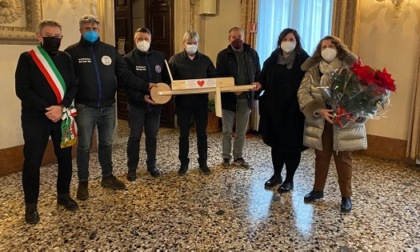 Ponte Morandi, ai familiari della vittima vicentina una carriola della cerimonia in memoria