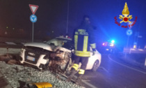 Incidente ad Alonte: auto finisce contro un palo dell’illuminazione elettrica