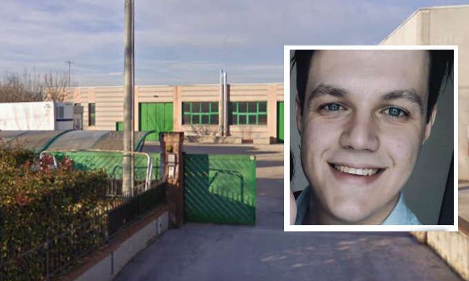 Cade dalla scala mentre lavora: Andrea è morto a soli 25 anni, lascia due bambini piccoli