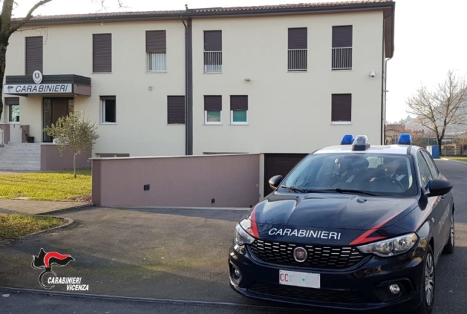 Scoperto oltre un chilo di marijuana a casa di un giovane