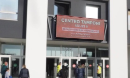 Al quartiere fieristico di Vicenza attivo il punto tamponi: accesso solo con prenotazione