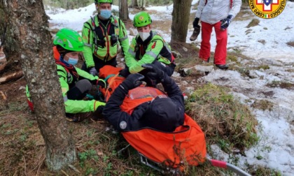 Escursionista scivola su una lastra di ghiaccio: 49enne salvato dal Soccorso alpino