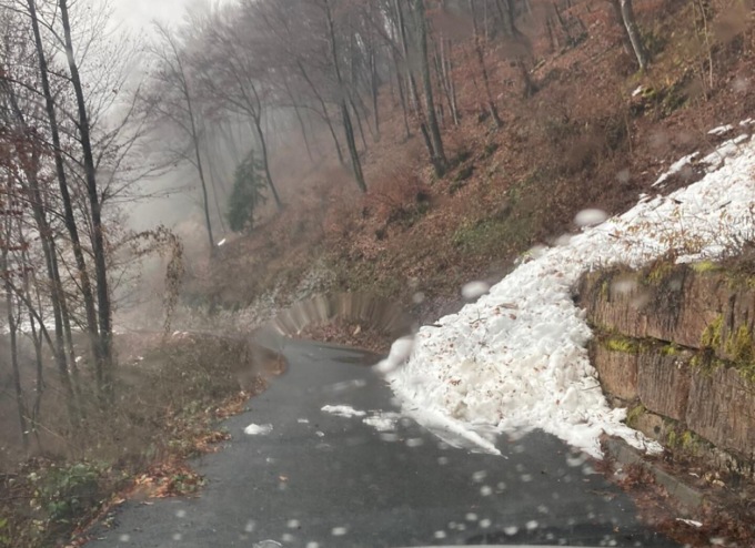 In difficoltà con l’auto in rientro da Castel Tesino: aiutati dal soccorso Alpino