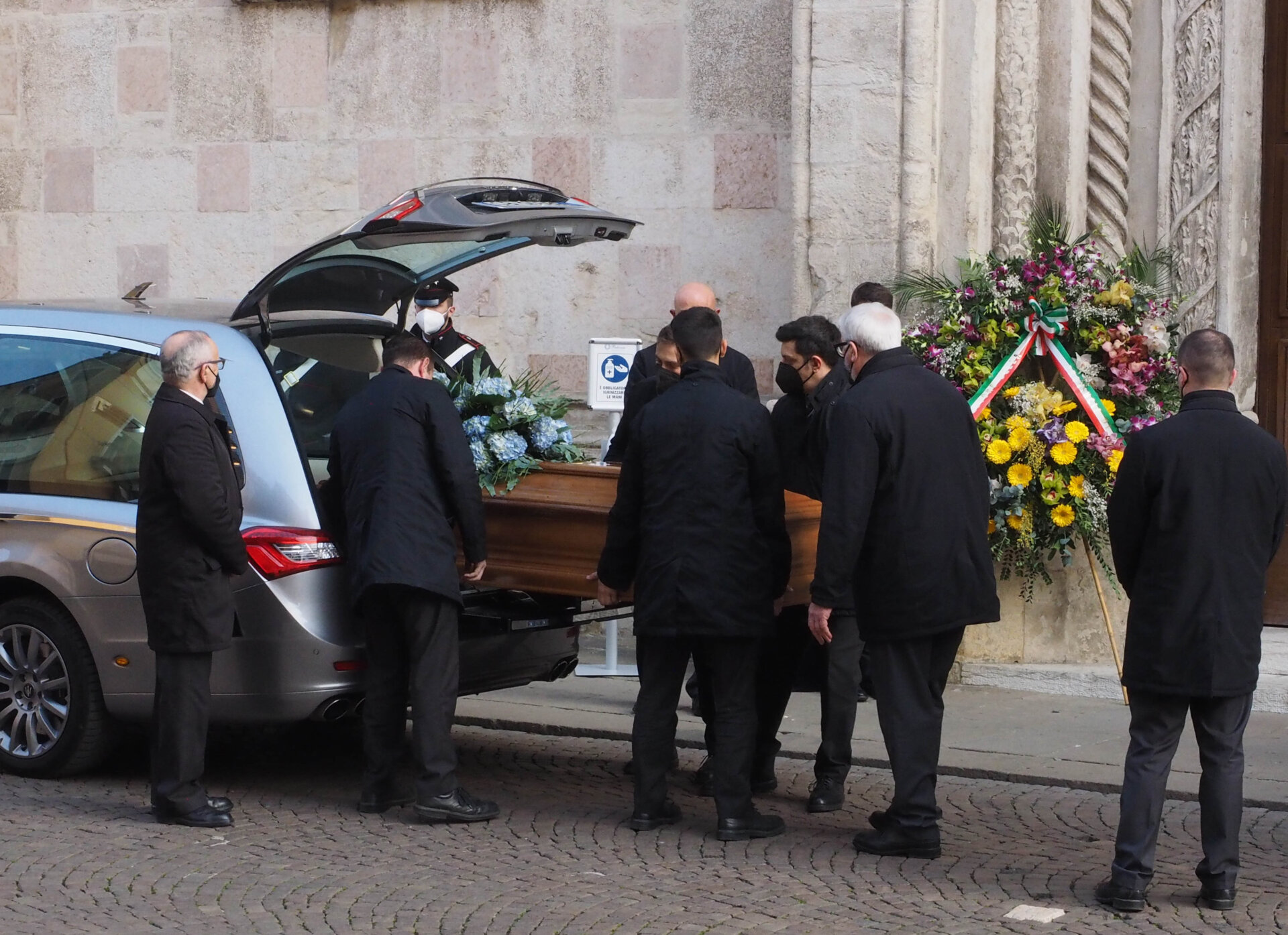 Funerali in cattedrale  Amenduni 11-02-22