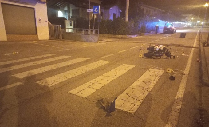 Incidente a Schio, motorino contro l’auto: due minorenni in ospedale