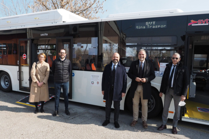 Svt, in servizio 25 nuovi autobus a metano a basso impatto ambientale