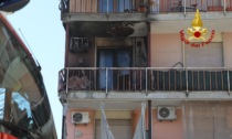 Attimi di paura a Vicenza: incendio al secondo piano di un condominio