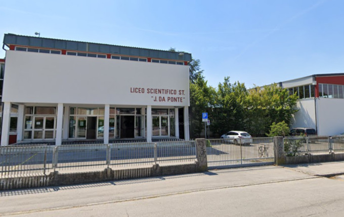 Studente 21enne investito dal bus a Bassano: portato in ospedale firma le dimissioni e se ne va