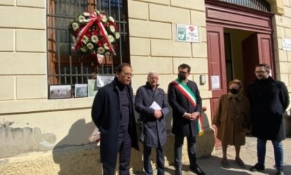 Vicenza calcio festeggia 120 anni: deposta una corona con i colori biancorossi
