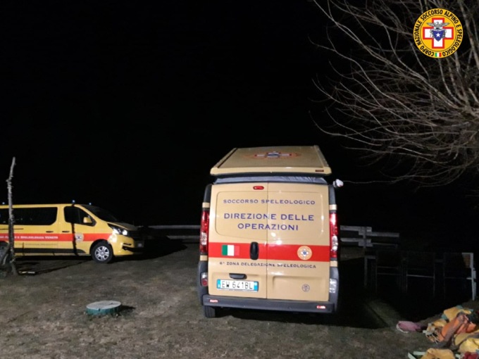 Speleologo resta bloccato nella grotta e non rientra a casa: ritrovato nella notte