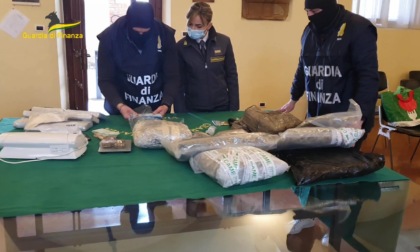 Vicenza, maxi sequestro di stupefacenti: 2 arresti, rinvenuta anche una Beretta rubata
