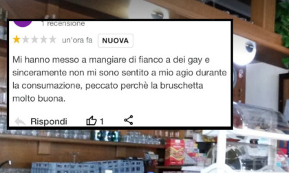 “Mi hanno messo a mangiare vicino ai gay”, titolare risponde: “A saperlo l’avremmo messo nella porcilaia”