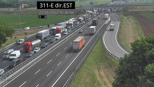 Tamponamento sull’autostrada: 4 auto coinvolte, due feriti e chilometri di coda