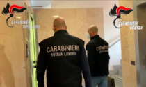 Tre lavoratori "in nero" nella ditta che confeziona borse in pelle: attività sospesa e sanzioni per 33mila euro