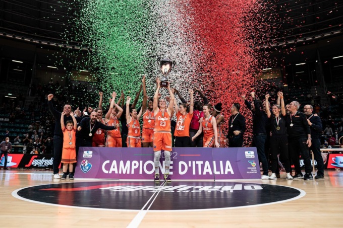 Famila Schio è campione d’Italia, undicesimo scudetto della storia orange