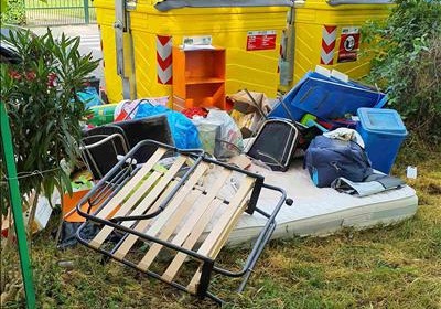 Contrasto all’abbandono dei rifiuti, furbetti pizzicati dagli agenti: sanzioni per oltre 3mila euro