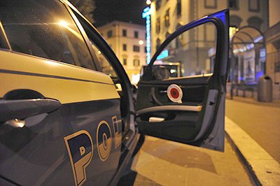 Numerose lamentele per la musica alta: controlli della Polizia in un bar e un centro sportivo