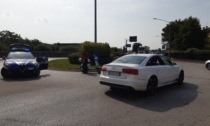 Thiene, ciclista travolta dall'Audi alla rotatoria: numerose ferite