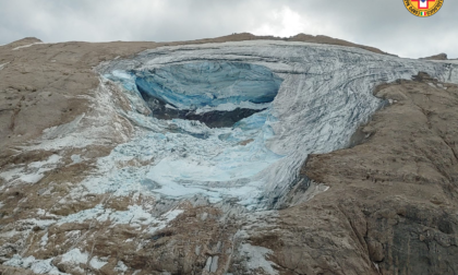 Crolla il ghiacciaio della Marmolada: il video della frana, 6 dispersi e un ferito sono vicentini