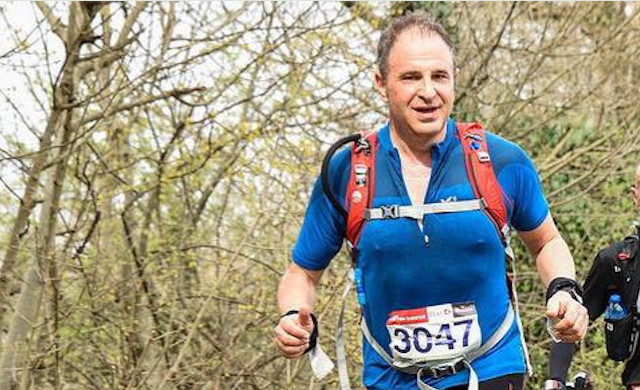 Inciampa durante una corsa: Alberto cade sbattendo la testa contro un sasso e muore a 53 anni