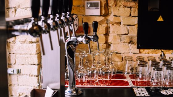 Gestore del bar abusivo non ottempera all’ordine di chiusura: scatta la diffida