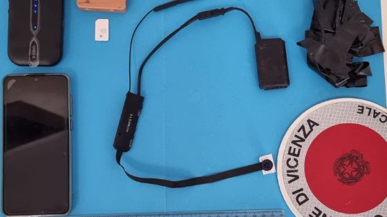 All’esame per la patente con microcamera e auricolare: 38enne denunciato