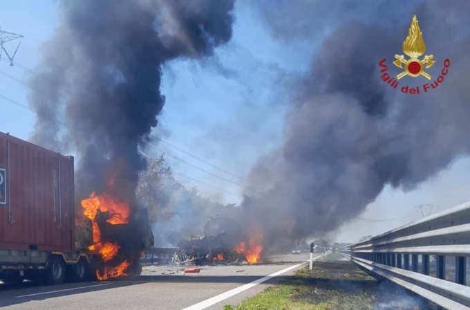 Tragico incidente in A21, morti carbonizzati due camionisti veneti: addio al vicentino Nicola Negro