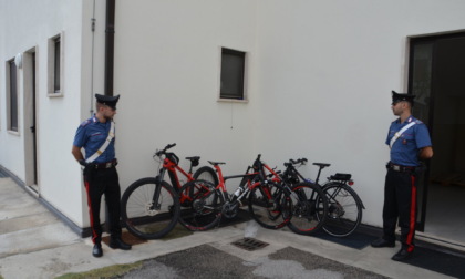 Bici rubate recuperate dai Carabinieri: si cercano i proprietari, ecco le foto