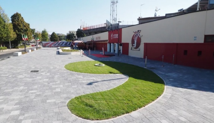 Largo Paolo Rossi: ecco la nuova area davanti al Menti dedicata al campione
