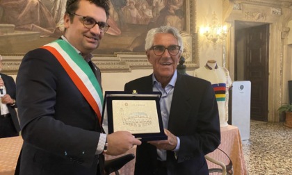 Premiato Marino Basso nel 50esimo della vittoria del Campionato del Mondo di ciclismo