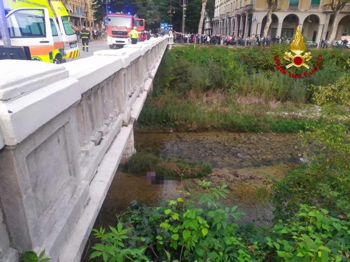 Valdagno, donna muore dopo caduta dal ponte della Libertà