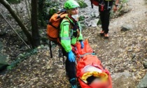 Escursionista scivola e si infortuna: 45enne aiutata dal Soccorso Alpino